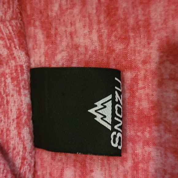 SNOZU Women's Zip Up Vest - Picture 3 of 6